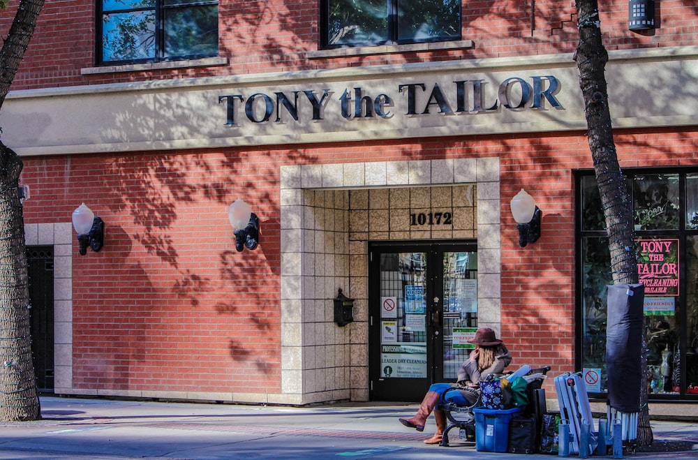 Tony the Taylor store